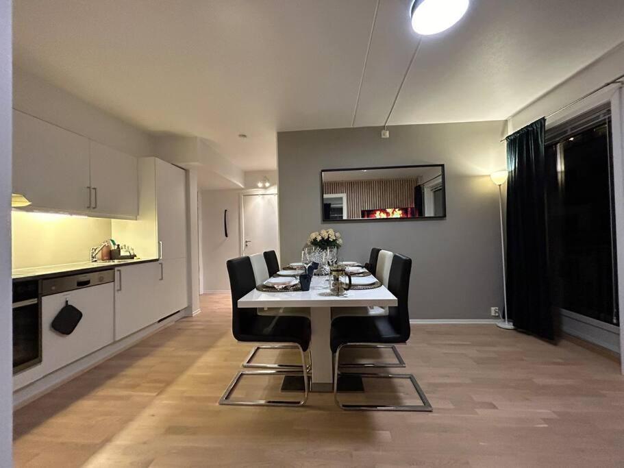 Cozy, Lux, 3Br, Super Central, Family Apt Oslo Ngoại thất bức ảnh